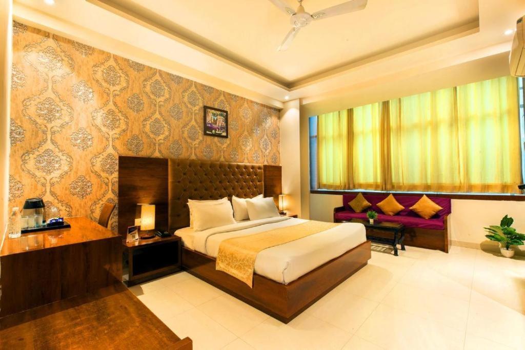 Hotel Konark Near Igi Airport New Delhi