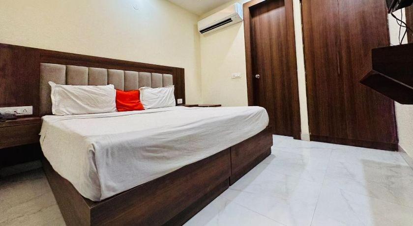 Konark Near Igi Airport Hotel New Delhi